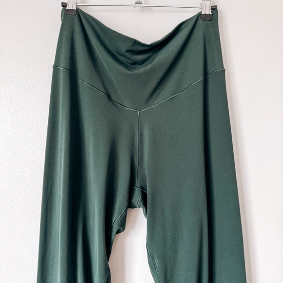 Aerie Offline Green High Rise Real Me Xtra 7/8 Legging Size XL - Picture 3 of 7